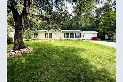 2010 N Chippewa Drive, Winamac, IN 46996 - Photo 2