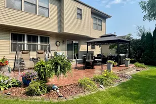 9942 Forest St, Dyer, IN 46311 - Photo 2