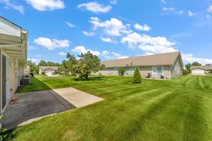 1230 W 82nd Ln, Merrillville, IN 46410 - Photo 28