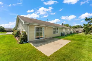 1230 W 82nd Ln, Merrillville, IN 46410 - Photo 4