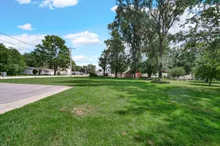 821 N Webster St, Rensselaer, IN 47978 - Photo 18