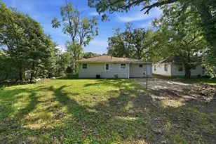 1020 E 61st Ave, Merrillville, IN 46410 - Photo 32
