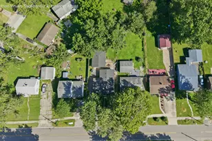270 Woodlawn Ave, Westchester Township, IN 46304 - Photo 38
