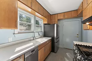 255 Jefferson St, Valparaiso, IN 46383 - Photo 8
