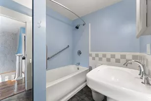 255 Jefferson St, Valparaiso, IN 46383 - Photo 16