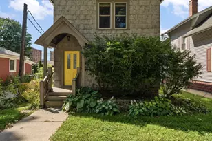 255 Jefferson St, Valparaiso, IN 46383 - Photo 2