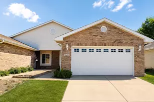 10653 Keystone Ln, Crown Point, IN 46307 - Photo 1