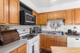 5722 Brookview Ave, Portage, IN 46368 - Photo 8