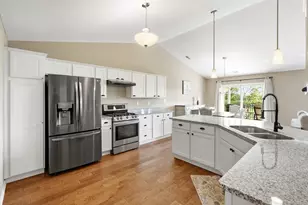 8069 Cranberry Dr, Saint John, IN 46373 - Photo 10