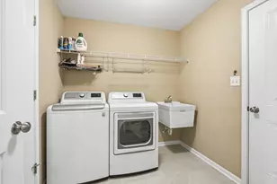 8069 Cranberry Dr, Saint John, IN 46373 - Photo 18