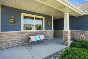 8069 Cranberry Dr, Saint John, IN 46373 - Photo 4