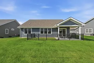 8069 Cranberry Dr, Saint John, IN 46373 - Photo 20