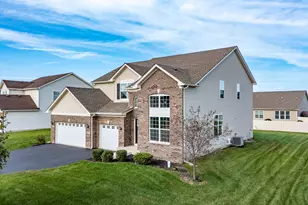 10461 Pine Ln, Saint John, IN 46373 - Photo 8