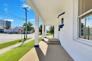 831 Washington St, Michigan City, IN 46360 - Photo 4