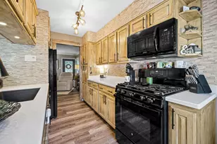 155 Lexington St, Valparaiso, IN 46385 - Photo 6