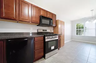 1103 W 84th Dr, Merrillville, IN 46410 - Photo 6