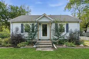 204 N Colfax St, Griffith, IN 46319 - Photo 1