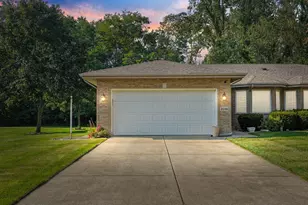 2016 Texas St, Chesterton, IN 46304 - Photo 1