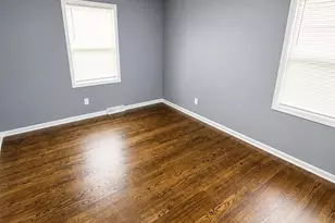 3931 Clough Ave, Highland, IN 46322 - Photo 12