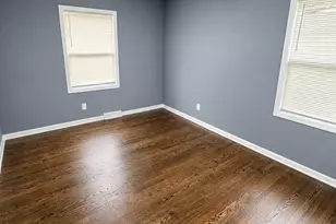 3931 Clough Ave, Highland, IN 46322 - Photo 16