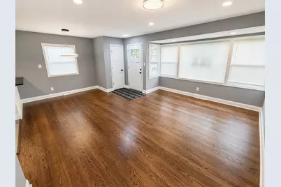 3931 Clough Avenue, Highland, IN 46322 - Photo 4