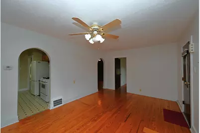 803 E Lake Street, Knox, IN 46534 - Photo 8