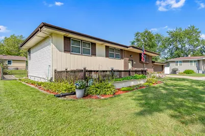 1818 W 94th Avenue, Crown Point, IN 46307 - Photo 6