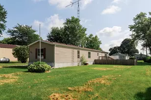 307 S Chestnut St, Earl Park, IN 47942 - Photo 2