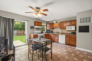 389 Rainier Rd, Valparaiso, IN 46385 - Photo 6