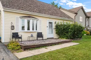 389 Rainier Rd, Valparaiso, IN 46385 - Photo 2