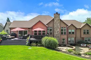 141 S Belgian Ct, Valparaiso, IN 46383 - Photo 4