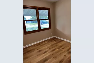 7717 Chestnut Avenue, Hammond, IN 46324 - Photo 12