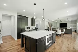 9563 Corydalis Ave, Saint John, IN 46373 - Photo 4