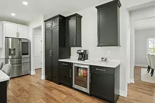 9563 Corydalis Ave, Saint John, IN 46373 - Photo 6