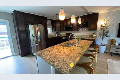 1425 W 97th Place, Crown Point, IN 46307 - Photo 2