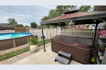 1425 W 97th Place, Crown Point, IN 46307 - Photo 56