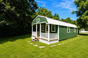 7901 N 300 E, Rolling Prairie, IN 46371 - Photo 10