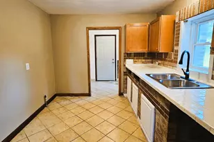 2813 New Hampshire St, Lake Station, IN 46405 - Photo 8