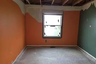 6015 Polk Ct, Merrillville, IN 46410 - Photo 8