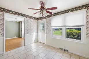 103 Meadowlark Ln, La Porte, IN 46350 - Photo 6