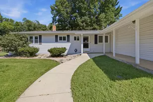 103 Meadowlark Ln, La Porte, IN 46350 - Photo 2