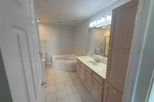 10000 Wildwood Ln, Highland, IN 46322 - Photo 12