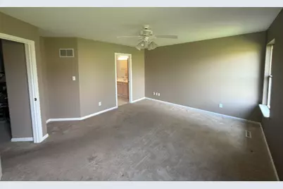 10000 Wildwood Lane, Highland, IN 46322 - Photo 10