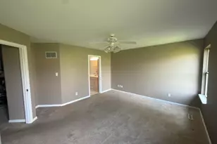 10000 Wildwood Ln, Highland, IN 46322 - Photo 10