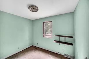 90 S 275 W, Valparaiso, IN 46385 - Photo 8