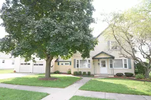 401 E Angelica St, Rensselaer, IN 47978 - Photo 1