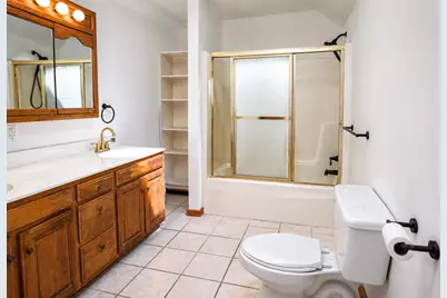 643 N 50 W, Valparaiso, IN 46385 - Photo 26