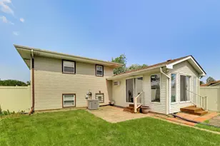 1838 Bluebird Ln, Munster, IN 46321 - Photo 42