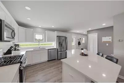 10736 Forestdale Street, Saint John, IN 46373 - Photo 6