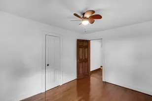 419 S 9th St, Chesterton, IN 46304 - Photo 12